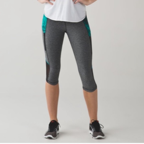 lululemon athletica Pants - Lululemon 🍋 Kris Cross Crop Cosmic Teal / Black 6